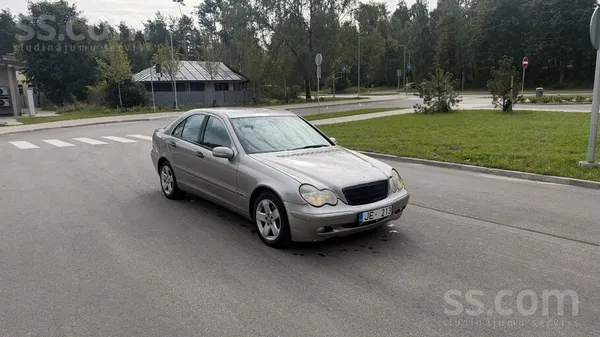Mercedes C220 - 1