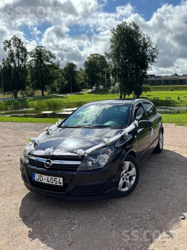 Opel Pārdodu opel astra, automašīna labā tehniskā un vi