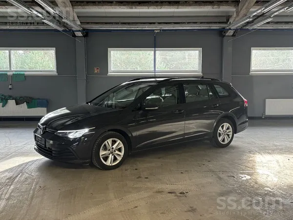 Volkswagen Golf 8 - 1