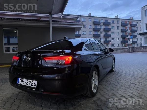 Vienu ziemu brauktas loti labas ziemas riepas ar diskiem nak Lidz
Kruīza Kon