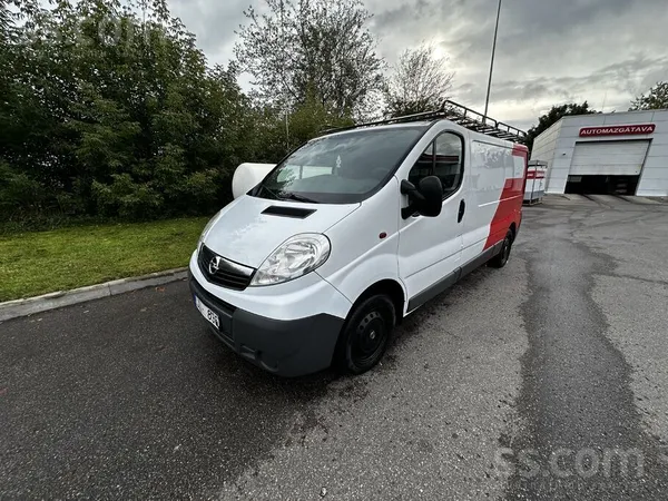 Opel Vivaro - 1