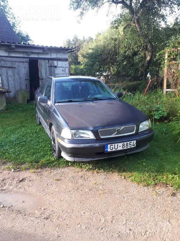 Volvo S40 - 1