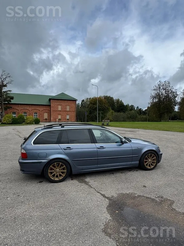 BMW 320 - 1