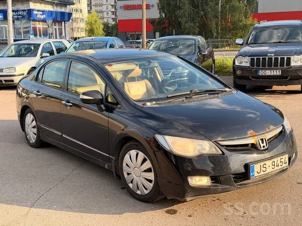 Tirgoju honda civic hybrid ar gazes iekartu brc paterinš ar gaze lidz 10€ uz
