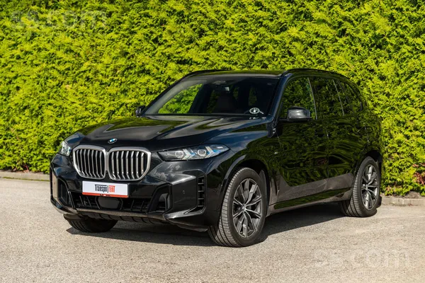 BMW X5 30d xDrive G05 Lci M-pack. Automāts. Cena ar Pvn. 

"Black Sapphire