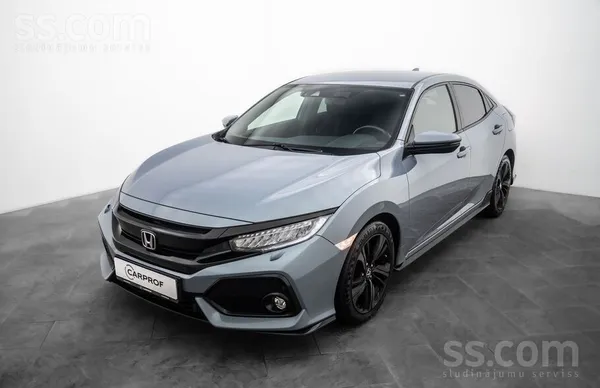 Honda Civic.
Honda Civic ir hečbeks ar sportisku dizainu un lielisku vad