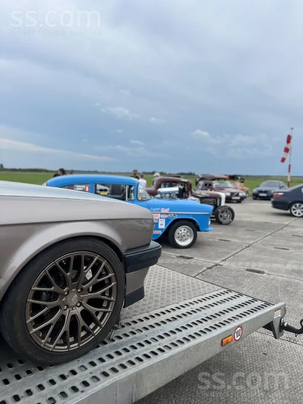 Bmw E30 330i Sleeper ( var mainīt ) ar piemaksām abos virzienos vai bez.
+