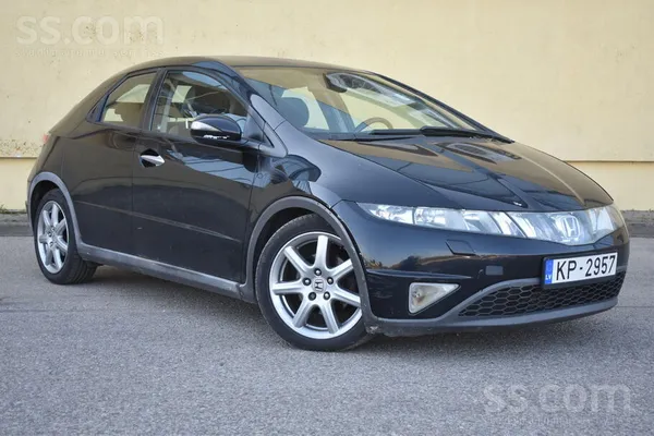 Honda Civic (2005.g) Melna Met. 

Nepieciešamības gadījumā ir iespējams no