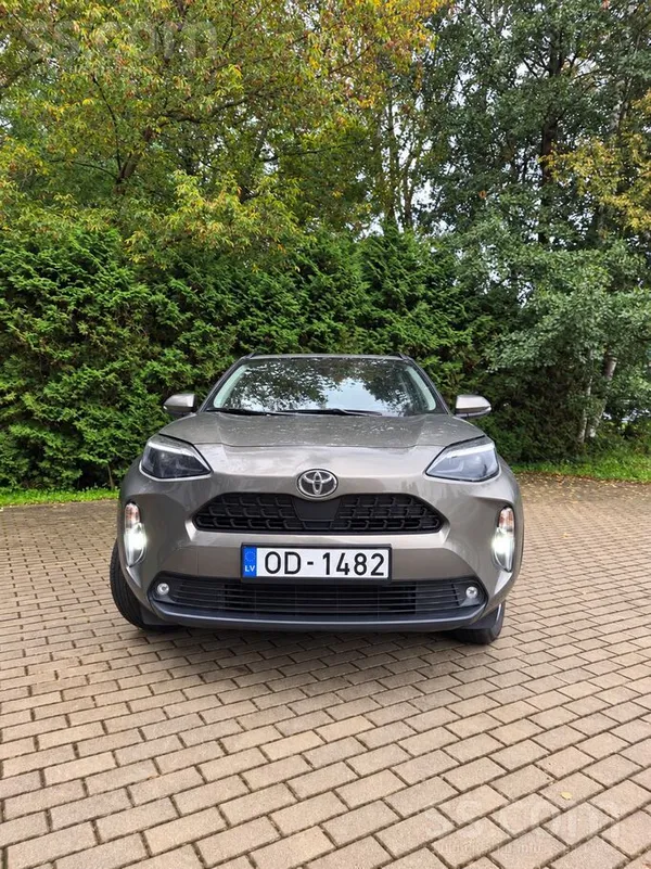 Toyota Yaris Cross 1.5 Hybrid 116 ZS, E-Cvt automāts, 2025. gads. 
Uzņēmums