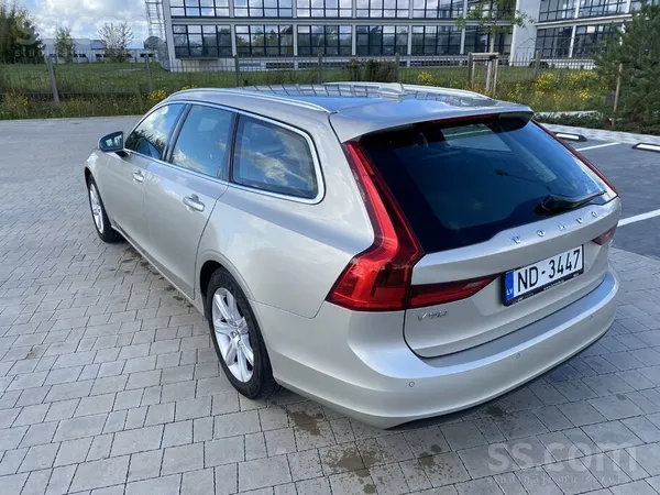 Pārdodu Volvo V90 D3 (110 kW / 150 zs dīzeļdzinējs) Momentum komplektācijā,