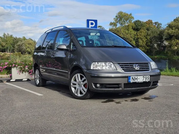 Volkswagen Sharan - 1