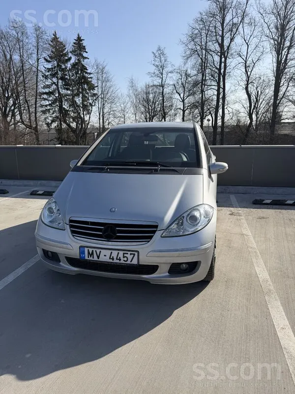 Tiek pārdots ekonomisks un ērts Mercedes-Benz A-Class labā tehniskā stāvoklī