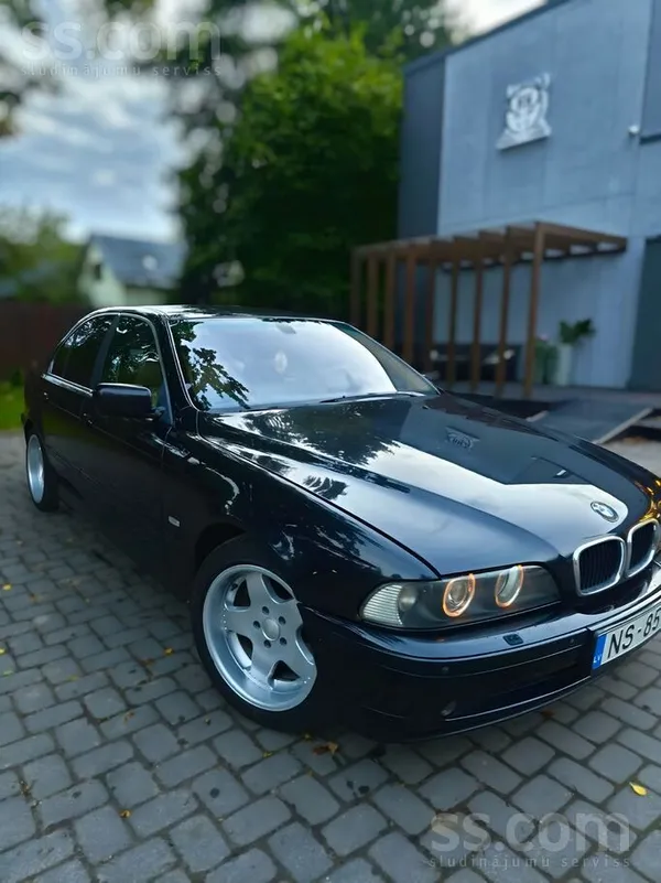 BMW 530 - 1