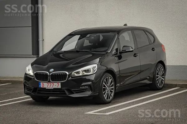 BMW 220 - 1