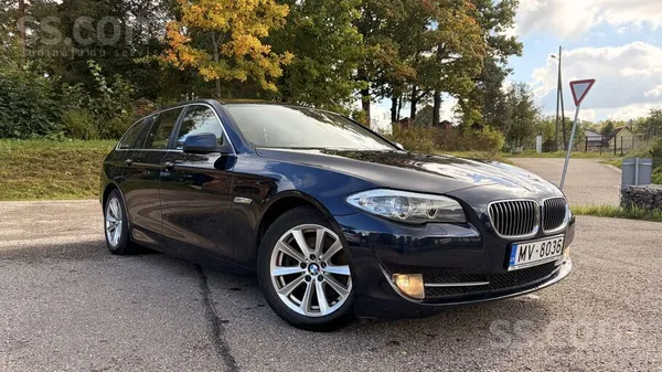 Pārdodu BMW 5. sērijas Touring ar 2.0D 135 kW dīzeļa dzinēju un manuālo pārn