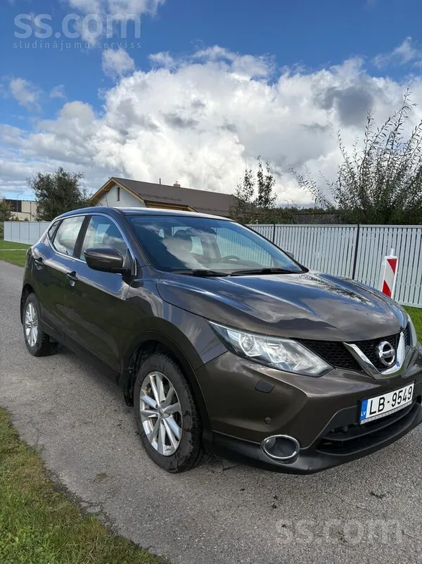 Pārdodu Nissan Qashqai 1.2 ar oriģinālu nobraukumu.
Pirms pārdošanas veikt