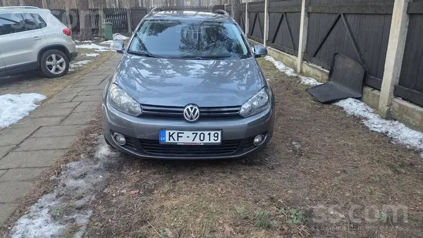 Volkswagen Volkswagen Golf 6 ar 1.6 Tdi dīzeļdzinēju un autom