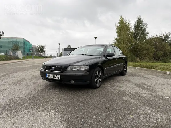 Pārdodu Volvo S60 2002gada. 2.4 Dīzelis 120Kw, ar automātisko kārbu. Tehnisk