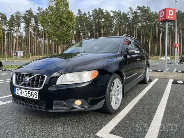 Pārdošanā Volvo v70 2008 gada. 2.4D, D5 120Kw motors ar manuālo 6 ātrumu kār