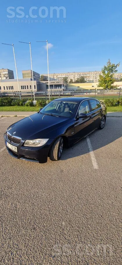Pārdodu e90 ar N52B25 dzinēju tikko pēc lielas apkopes. 
Samainīti visi blī
