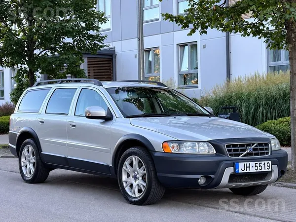 Volvo XC 70 - 1