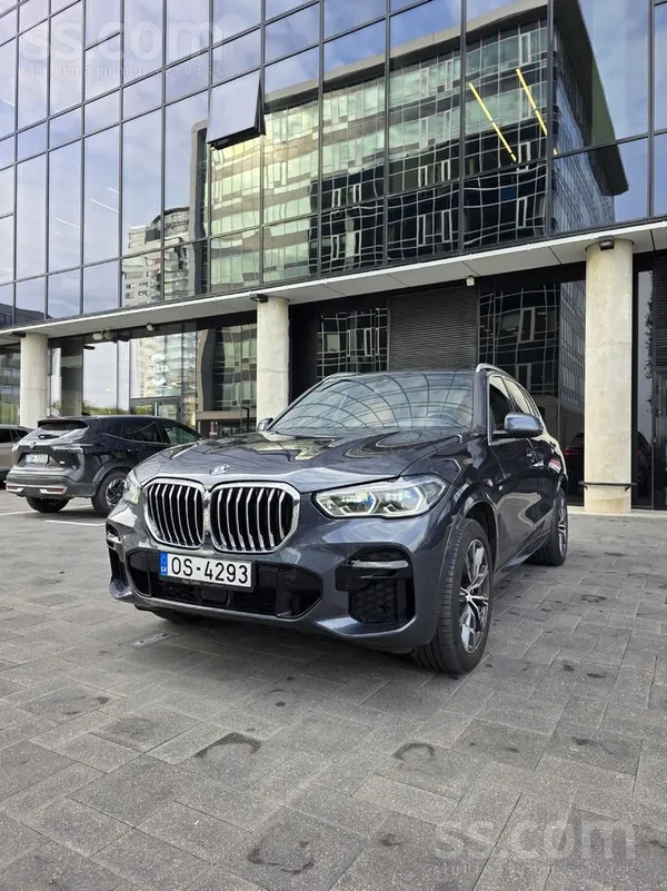BMW X5 2022, 3.0D dīzelis, Automāts, SUV/Apvidus, Pelēks — Latvijā