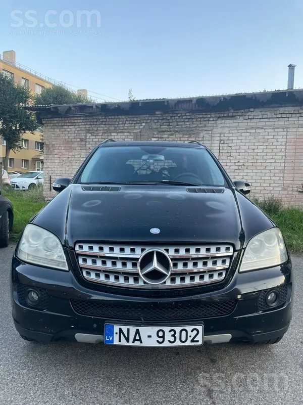 Mercedes Pārdodu/mainu. 