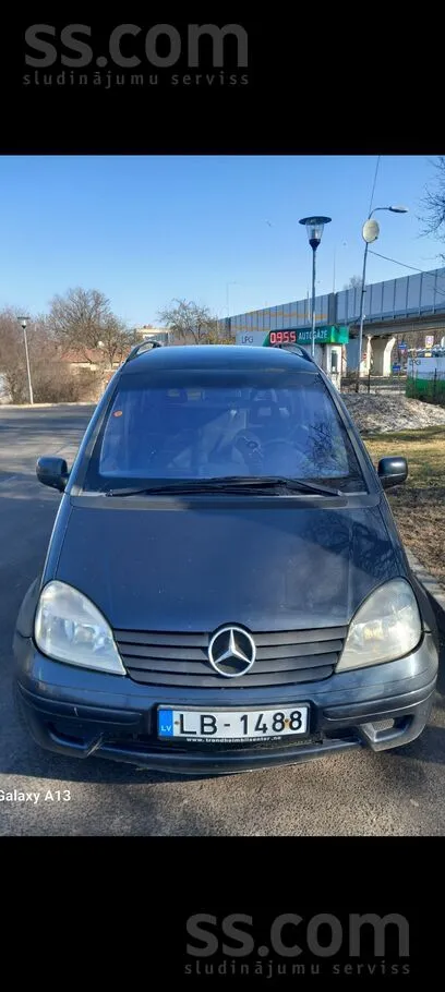 Mercedes Svaiga tehniskā, neliela rūsa pa perimetru , nav s