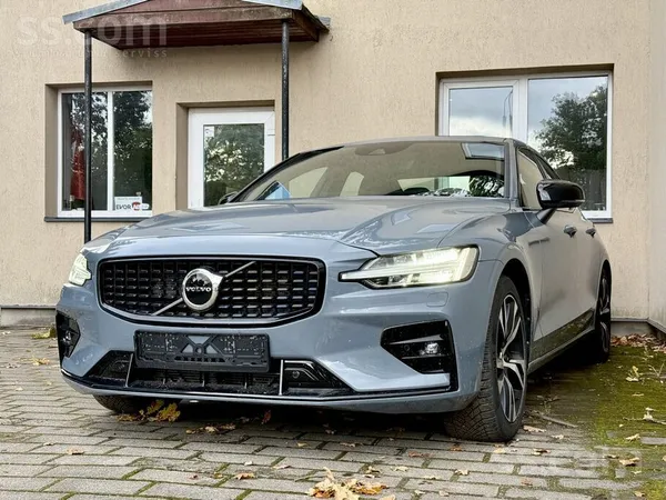 Pašuzlādes Hybrid/benzīns, 145kW, atpakaļskatu Kamera, apsildāma stūre, vent