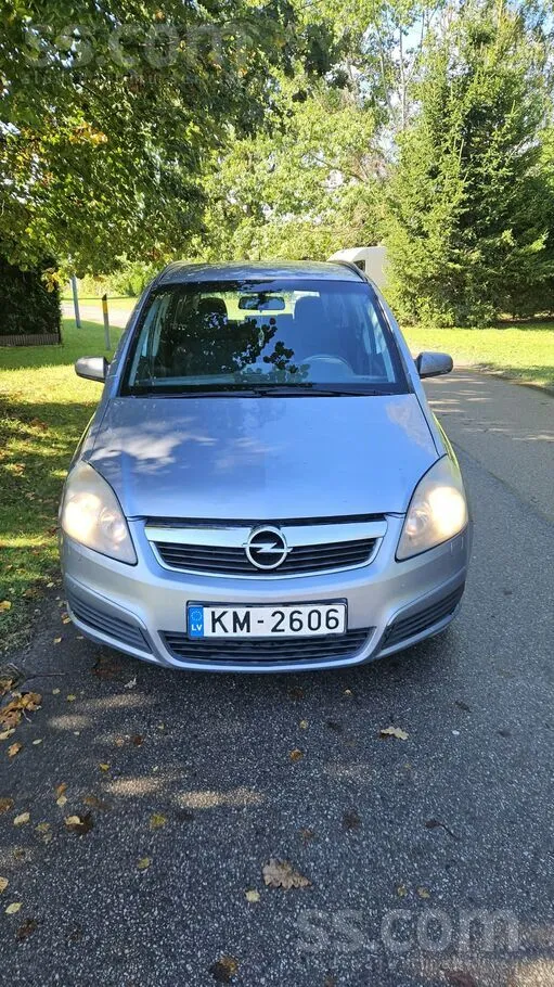 Opel Zafira 2007, 1.9D dīzelis, Manuāls, Furgons, Pelēks — Latvijā