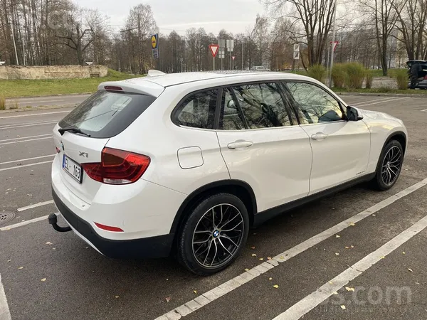 Pārdodu 2013. gada BMW X1 sDrive18d ar manuālo ātrumkārbu. 

Pirms tehnisk