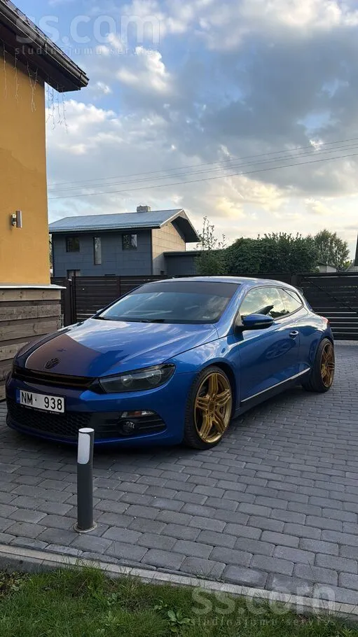 Pārdodu Volkswagen Scirocco 2.0 Tdi ar 125 kW / 170 ZS dzinēju un Dsg automā