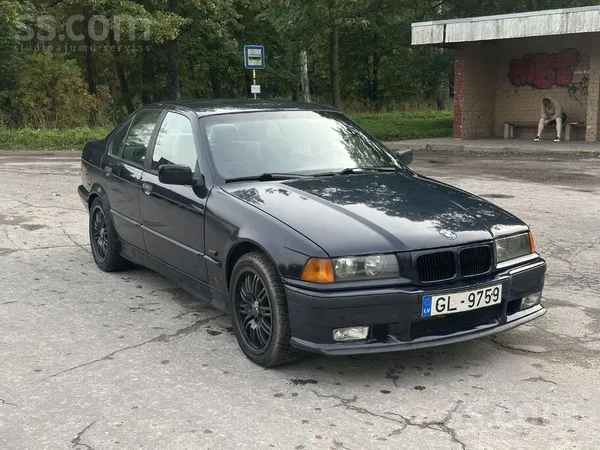 BMW 318 1997, 1.8 benzīns, Manuāls, Sedans, Zils — Latvijā