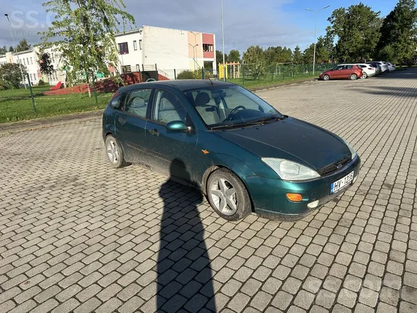 Ar slimības lapu bilde redzams. Viss labojams. Pusrāmi priekšējo inetrcars v