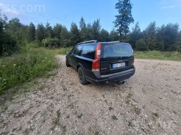 Volvo Pādošanā divi Volvo.