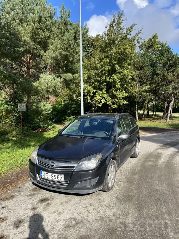 Opel Astra 2008, 1.9D dīzelis, Automāts, Universāls, Melns — Latvijā