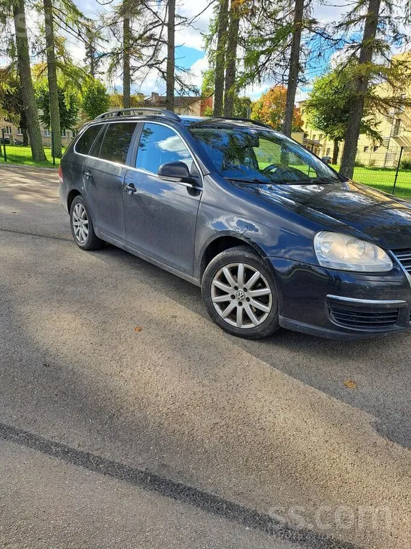 Brauc rūc. 
Rūsa redzama bildēs. 
Sīkāk par auto zvanot.