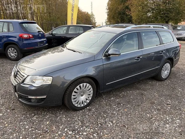 VW Passat Variant 2.0 Tdi, 81 kw, 03.09.2009.g. "highline"
No Vācijas. 
Sēde