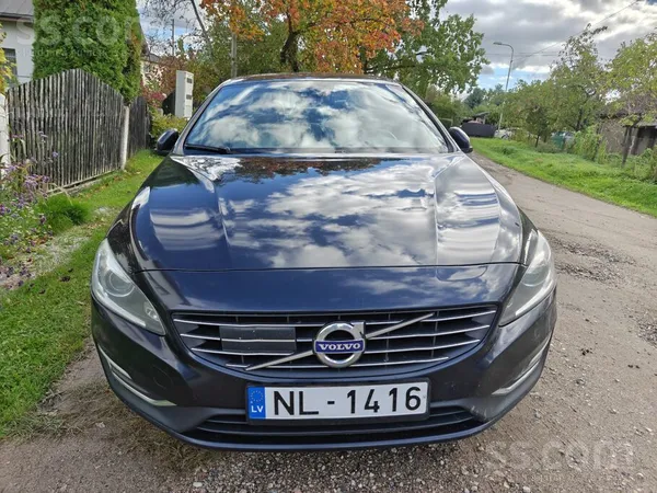 Pilnā versija S60, automāts, dinamisks un ekonomisks auto, gandrīz 2017 gads