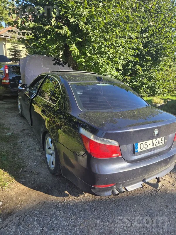 BMW 525 2006, 2.5 gāze, Manuāls, Sedans, Zils — Latvijā