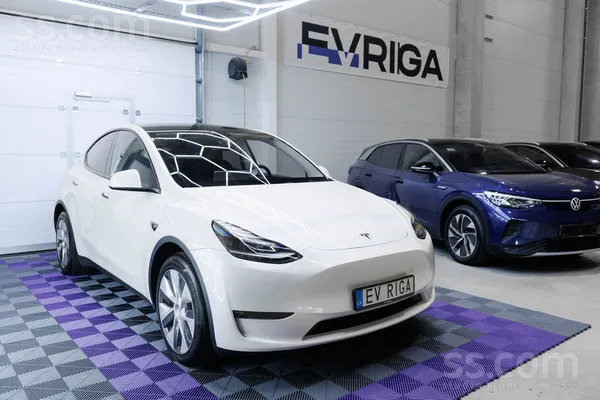 Nav pieejams Ekii valsts atbalsts. Model Y Long Range Awd. Eiropas modelis.
Līzi