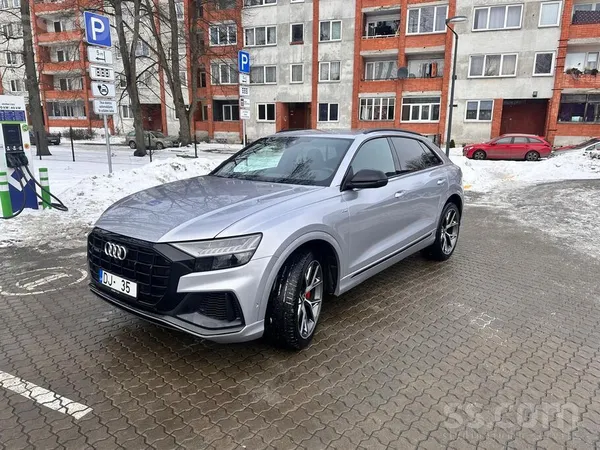 Audi Q8
