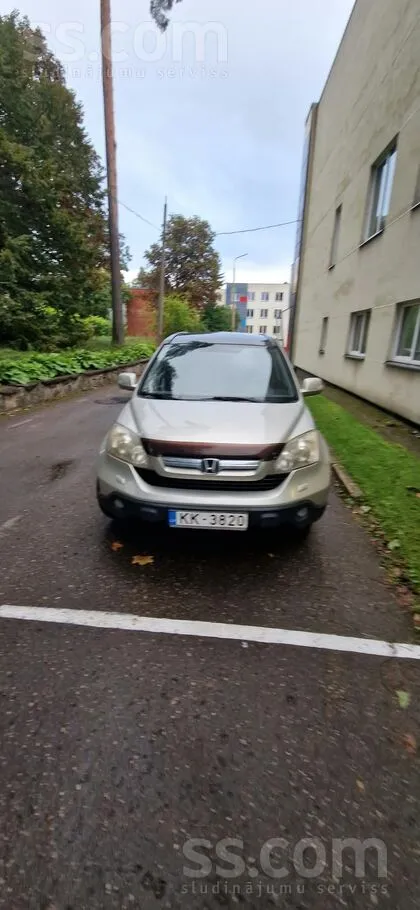 Honda Sakarā ar jauna auto iegādi, pārdodu uzticamu un l