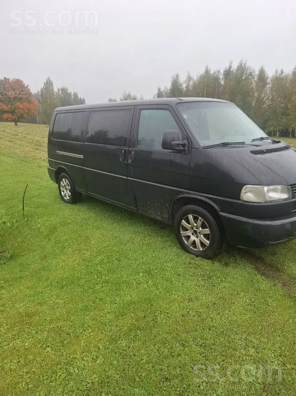 Volkswagen T4 2001, 2.5D dīzelis, Manuāls, Furgons, Melns — Latvijā
