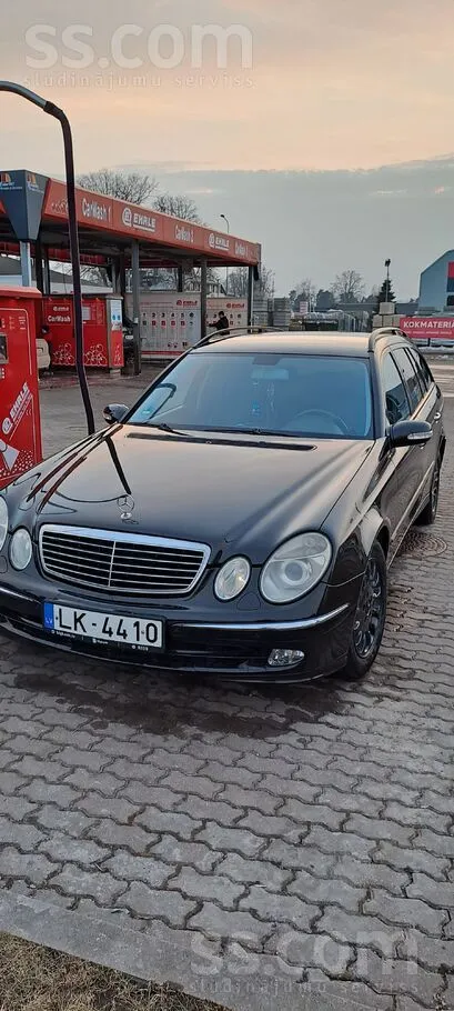 Mercedes Продаю машину в хорошем состоянии . Е270 на ручной