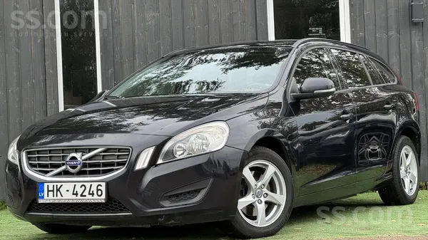 Volvo V60 2011, 1.6D dīzelis, Manuāls, Universāls, Melns — Latvijā