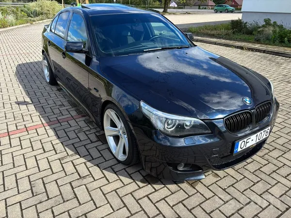 BMW E60 535D Rūpnīcas M-pakotne 200Kw. Automašīna ir labā tehniskā stāvoklī.