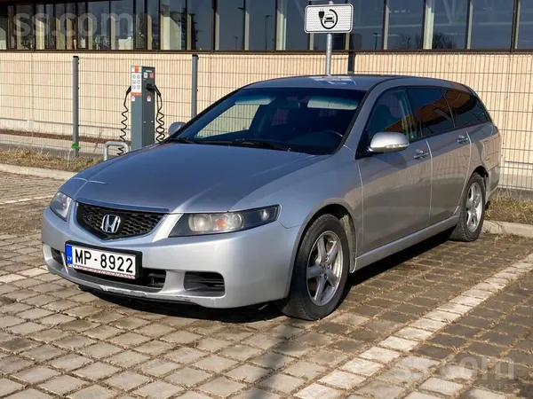 Honda Piešķirts darba auto, tāpēc šis tiek pārdots. Ņemo