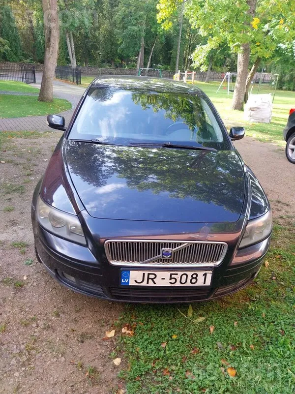 Volvo Pārdodu Volvo V50.Automašīna tehniskā kārtībā. Cen