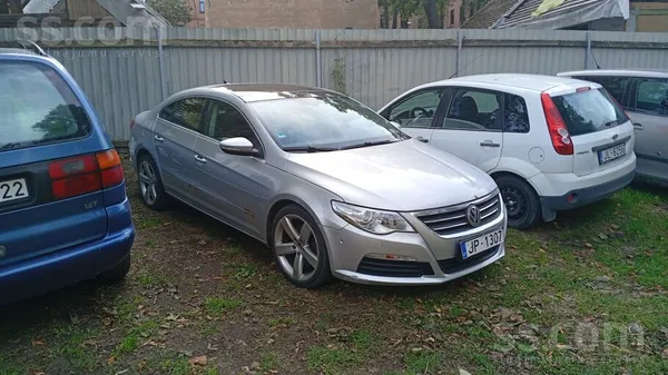 Volkswagen Passat CC - 1